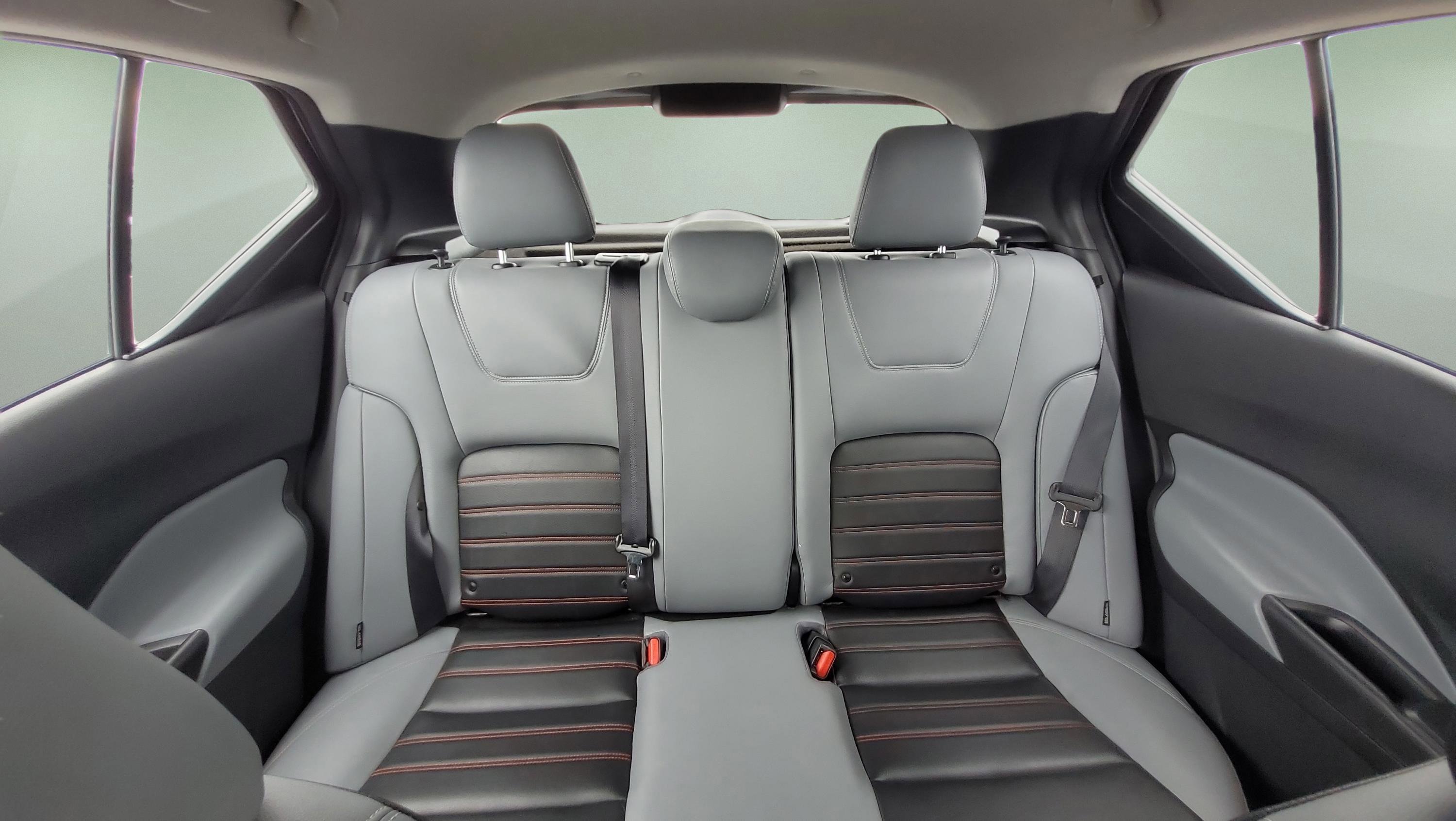 Used 2022 Nissan Kicks SR w/ Premium Package image 18