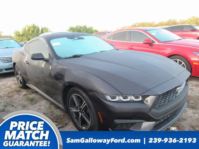 Certified 2024 Ford Mustang Coupe image 3