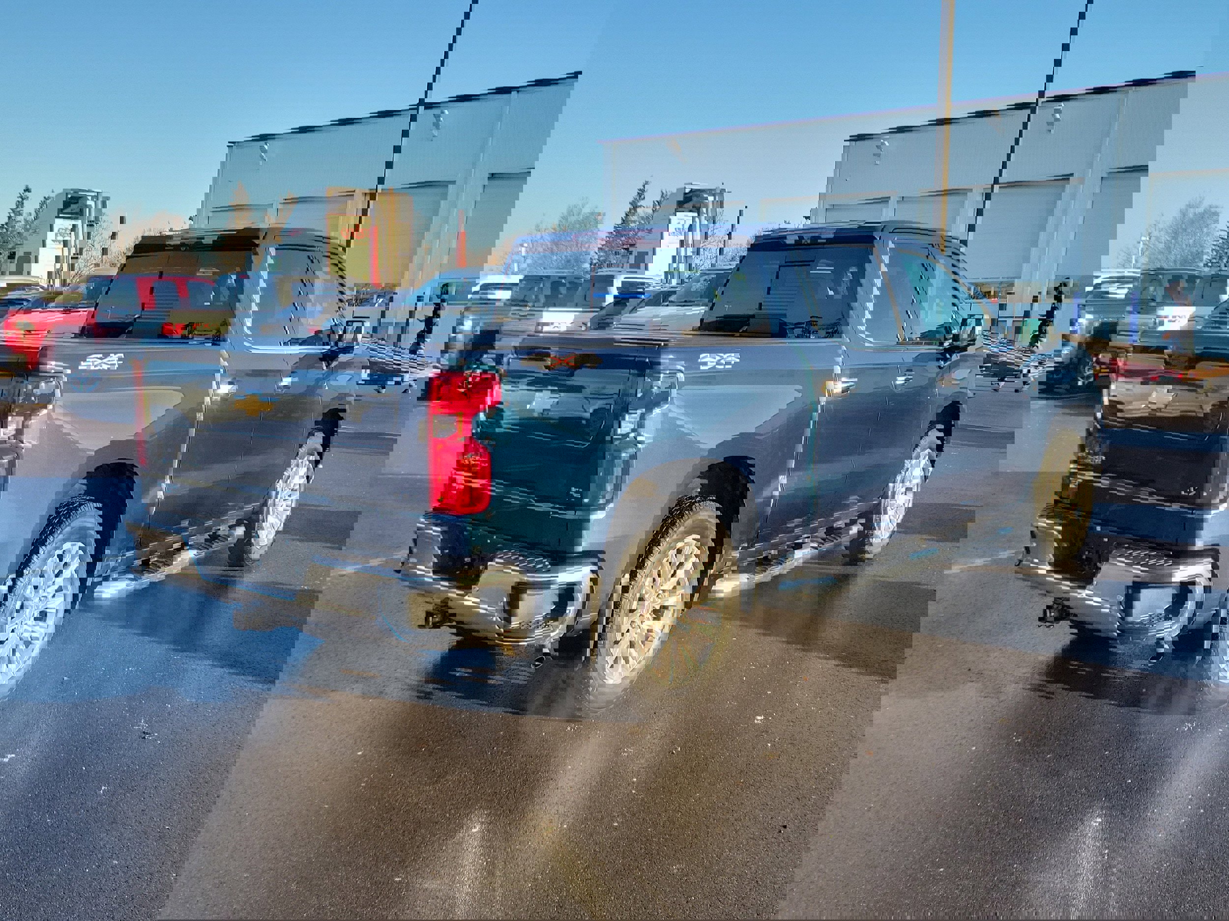 Used 2021 Chevrolet Silverado 1500 LTZ w/ Technology Package image 4