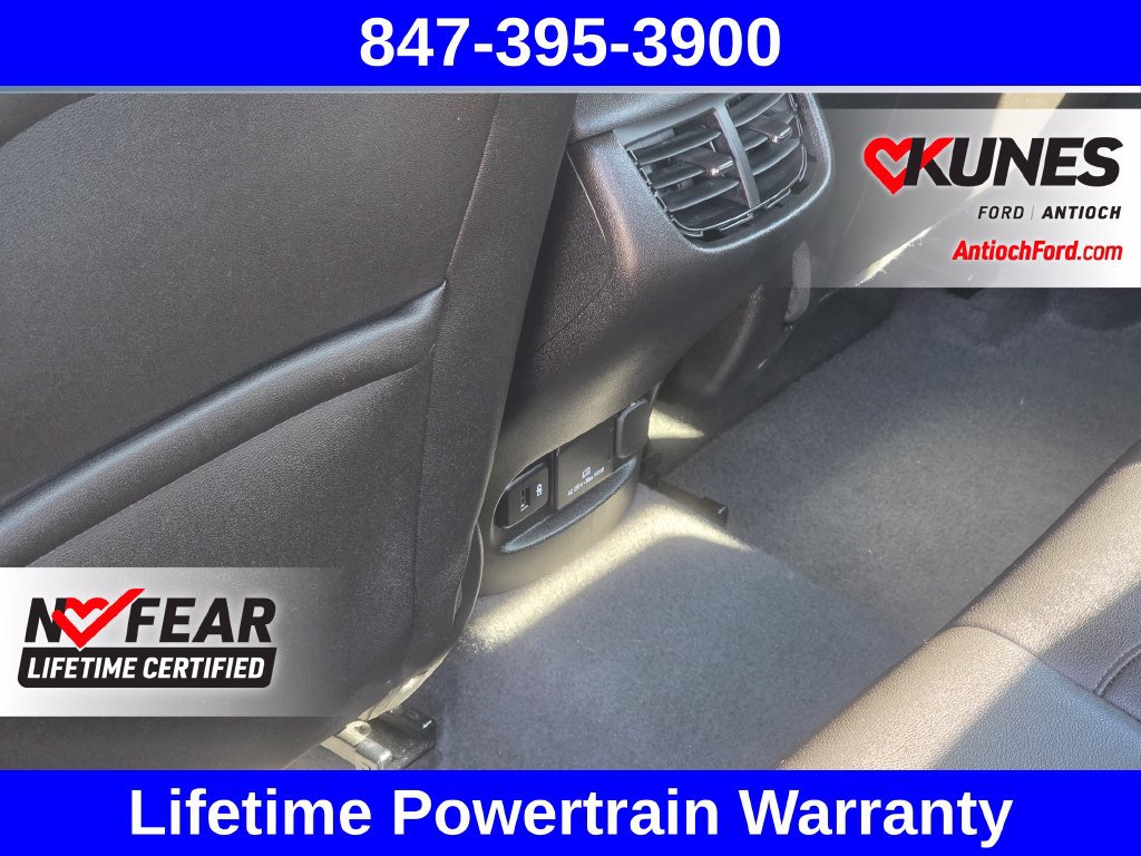 Used 2024 Chevrolet Malibu LT FWD image 33