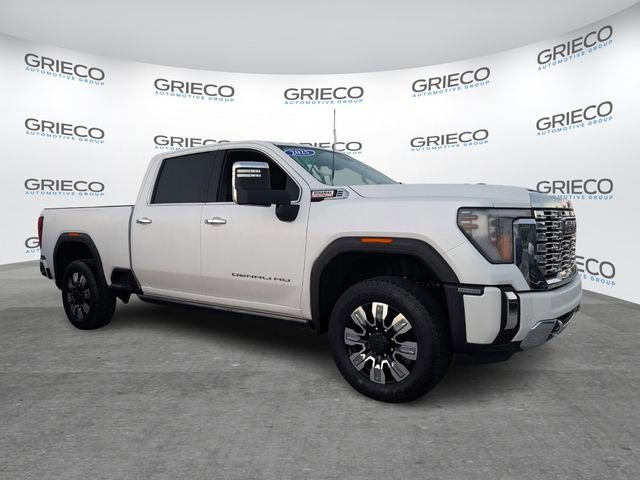 Used 2025 GMC Sierra 2500 Denali w/ Denali Reserve Package image 4