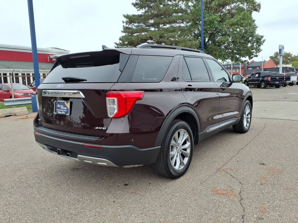 Certified 2023 Ford Explorer XLT w/ Equipment Group 202A AWD/4WD image 6