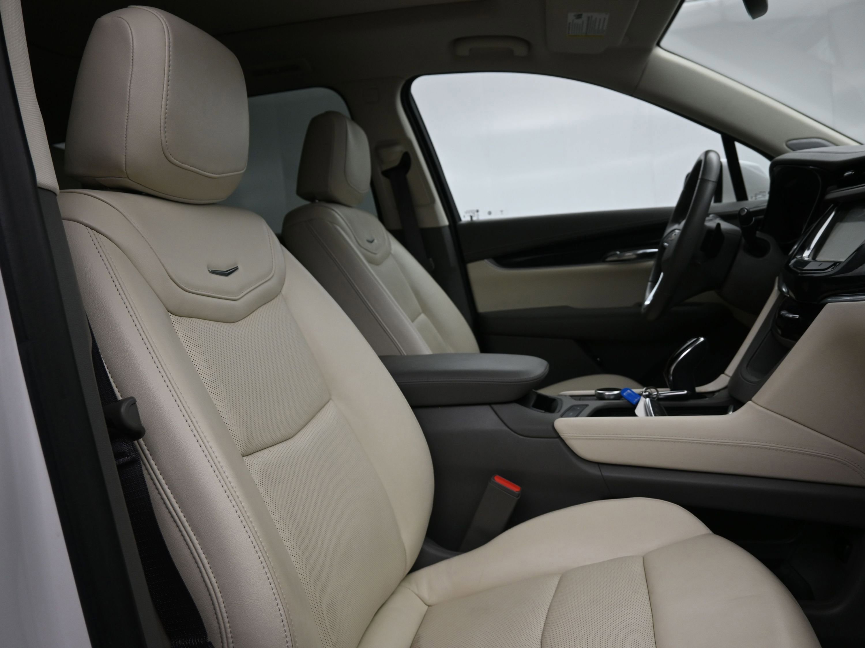 Used 2023 Cadillac XT6 Premium Luxury image 30