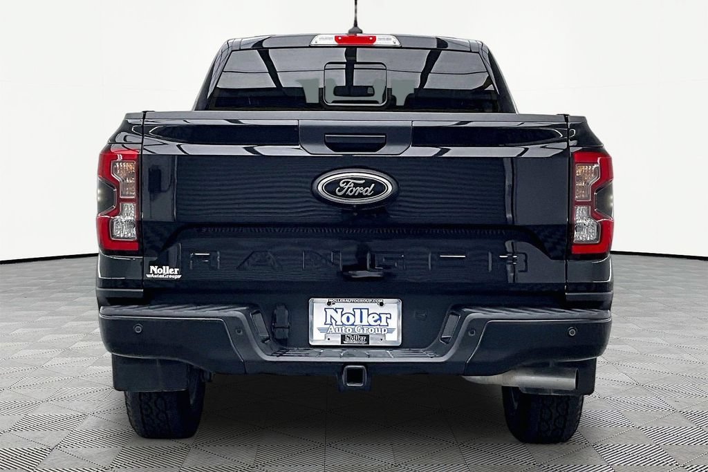 Certified 2025 Ford Ranger Lariat w/ Black Appearance Package AWD/4WD image 4