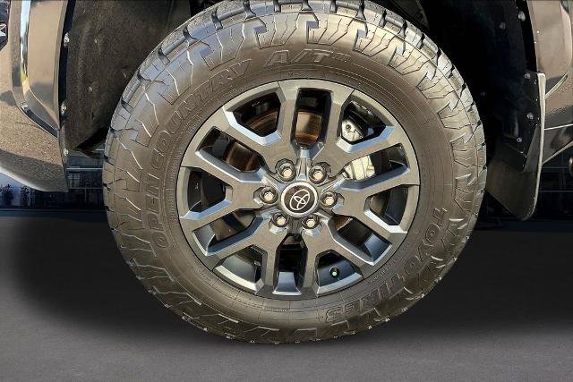 Used 2023 Toyota Tundra Platinum AWD/4WD image 34