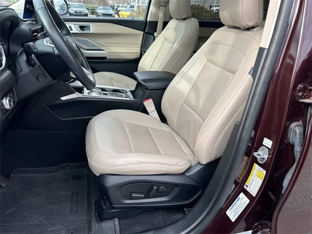 Certified 2022 Ford Explorer Limited w/ Limited Technology Package image 33