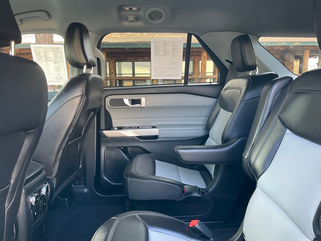 Certified 2022 Ford Explorer XLT w/ Equipment Group 202A image 63