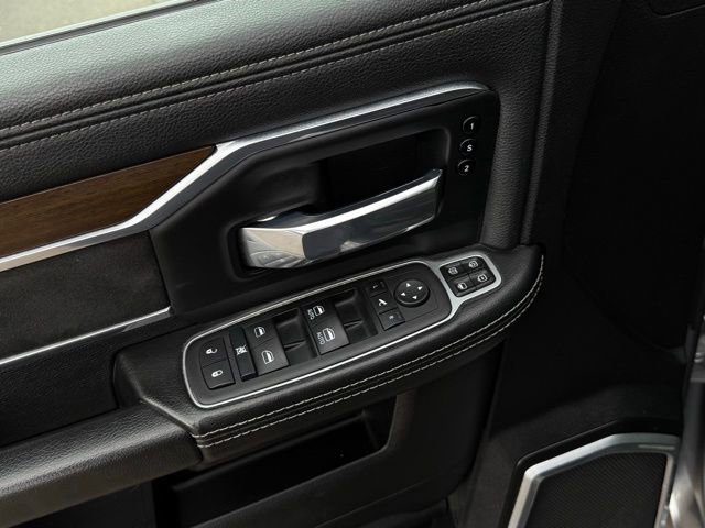 Used 2024 RAM 2500 Laramie AWD/4WD image 13