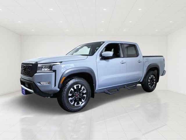 Used 2022 Nissan Frontier PRO-4X w/ Technology Package AWD/4WD image 2