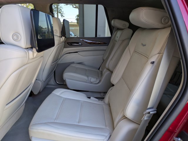 Used 2021 Cadillac Escalade Premium Luxury Platinum image 21