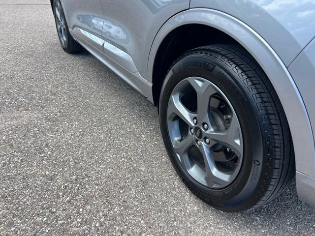 Certified 2024 Ford Escape ST-Line w/ Tech Pack #1 AWD/4WD image 23