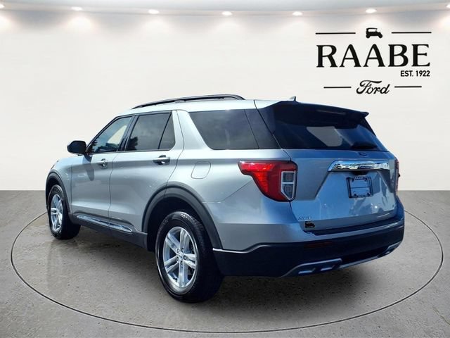 Certified 2023 Ford Explorer XLT w/ Equipment Group 202A AWD/4WD image 5