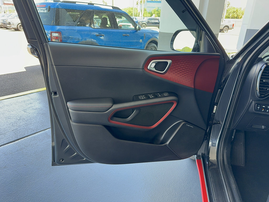 Used 2020 Kia Soul GT-Line Turbo FWD image 8