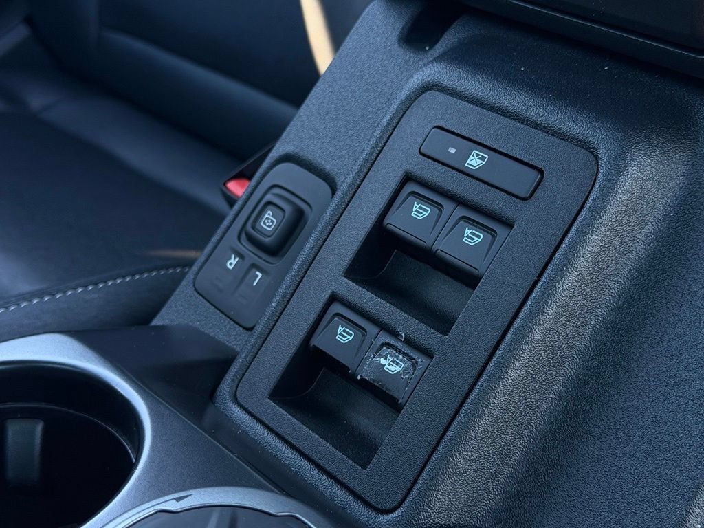 Certified 2025 Ford Bronco Badlands w/ Sasquatch Package AWD/4WD image 28