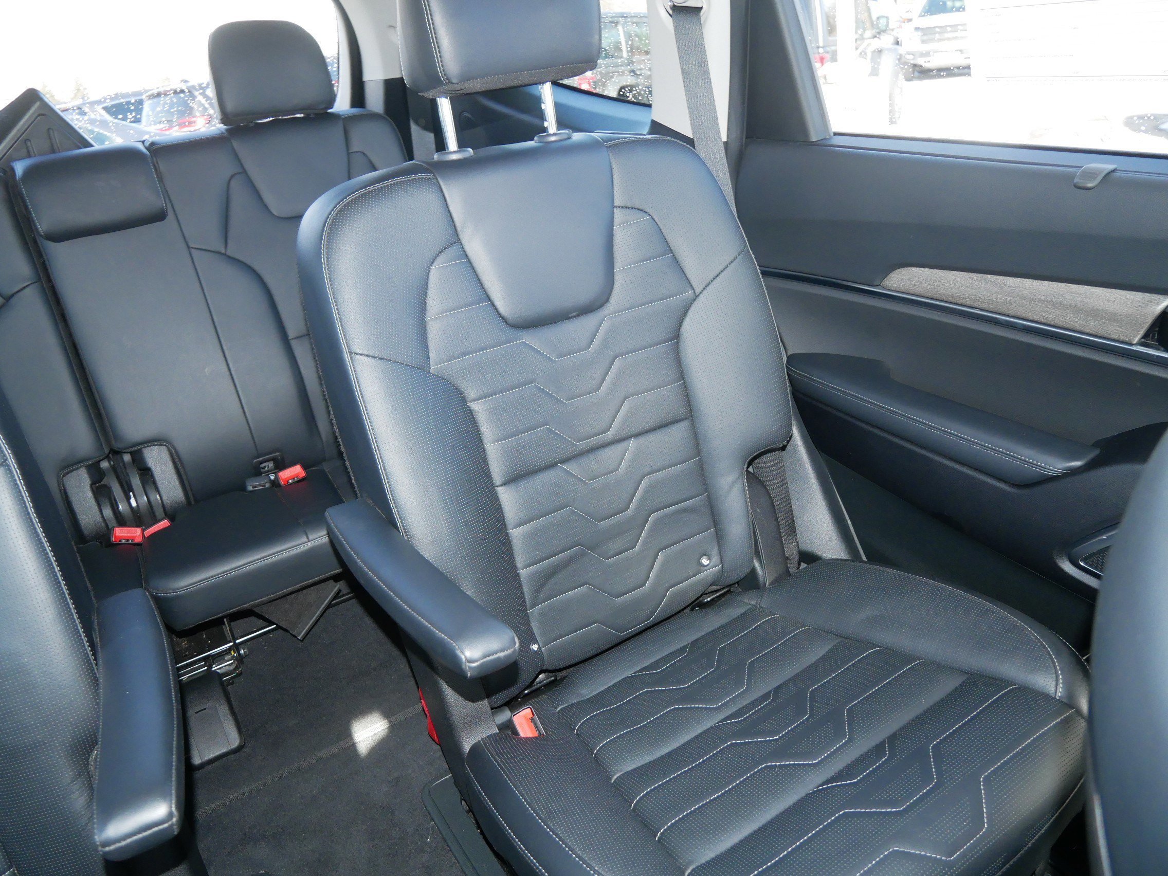 Used 2022 Kia Telluride SX w/ SX Prestige Package image 14