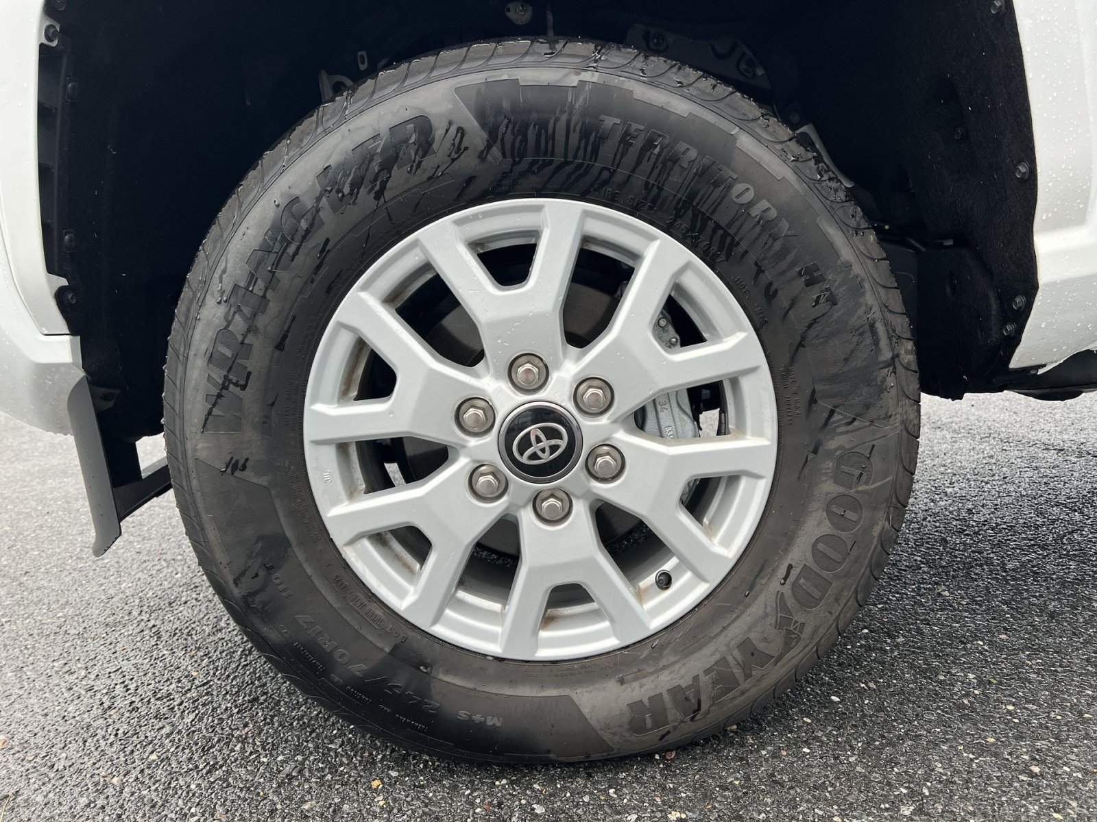 Used 2026 Toyota Tacoma SR w/ SR Upgrade Package RWD image 12
