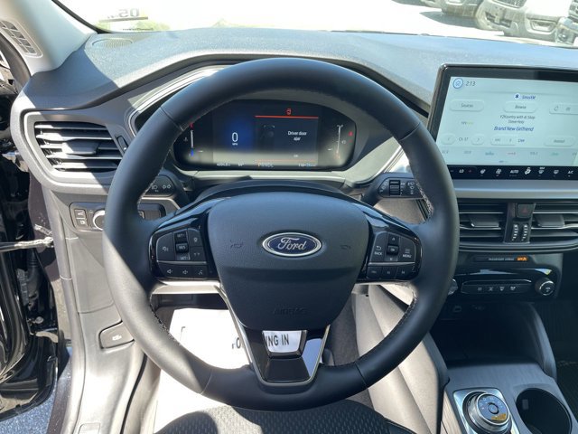 Certified 2025 Ford Escape SE FWD image 7