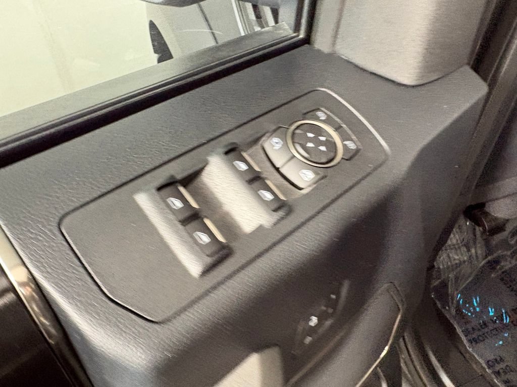 Certified 2018 Ford F150 Raptor w/ Equipment Group 802A Luxury AWD/4WD image 13