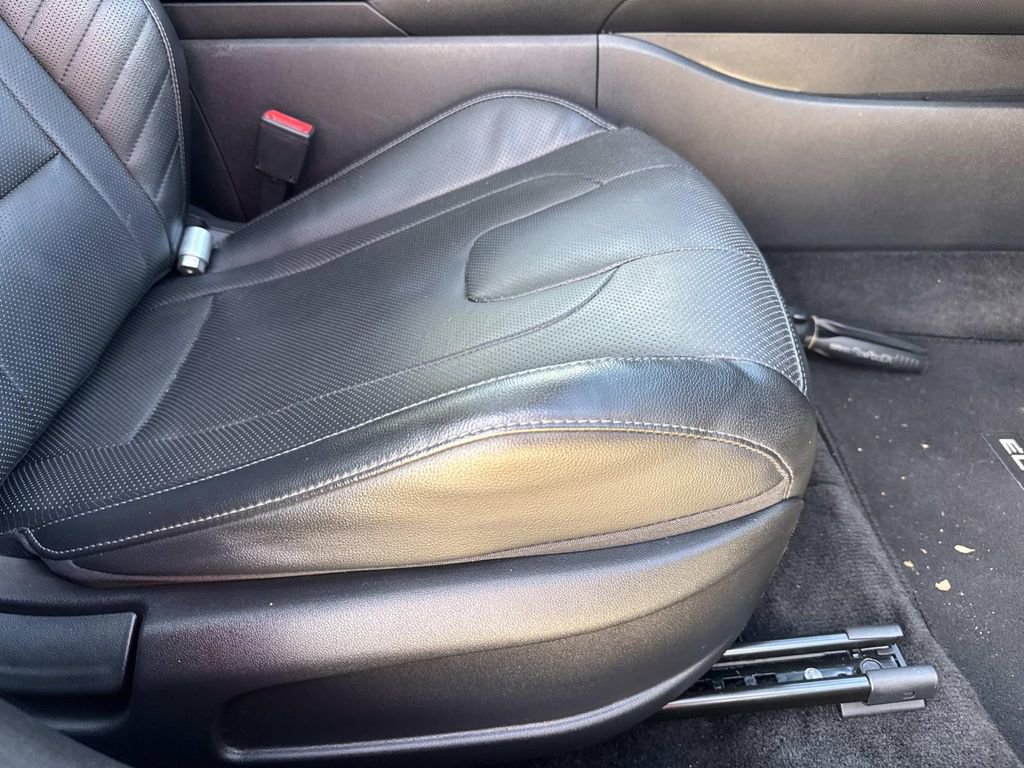 Used 2022 Hyundai Elantra Limited image 15