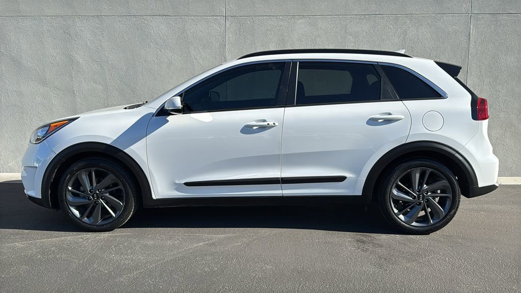 Used 2017 Kia Niro EX image 5