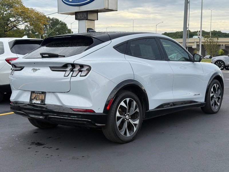 Certified 2022 Ford Mustang Mach-E Premium image 4