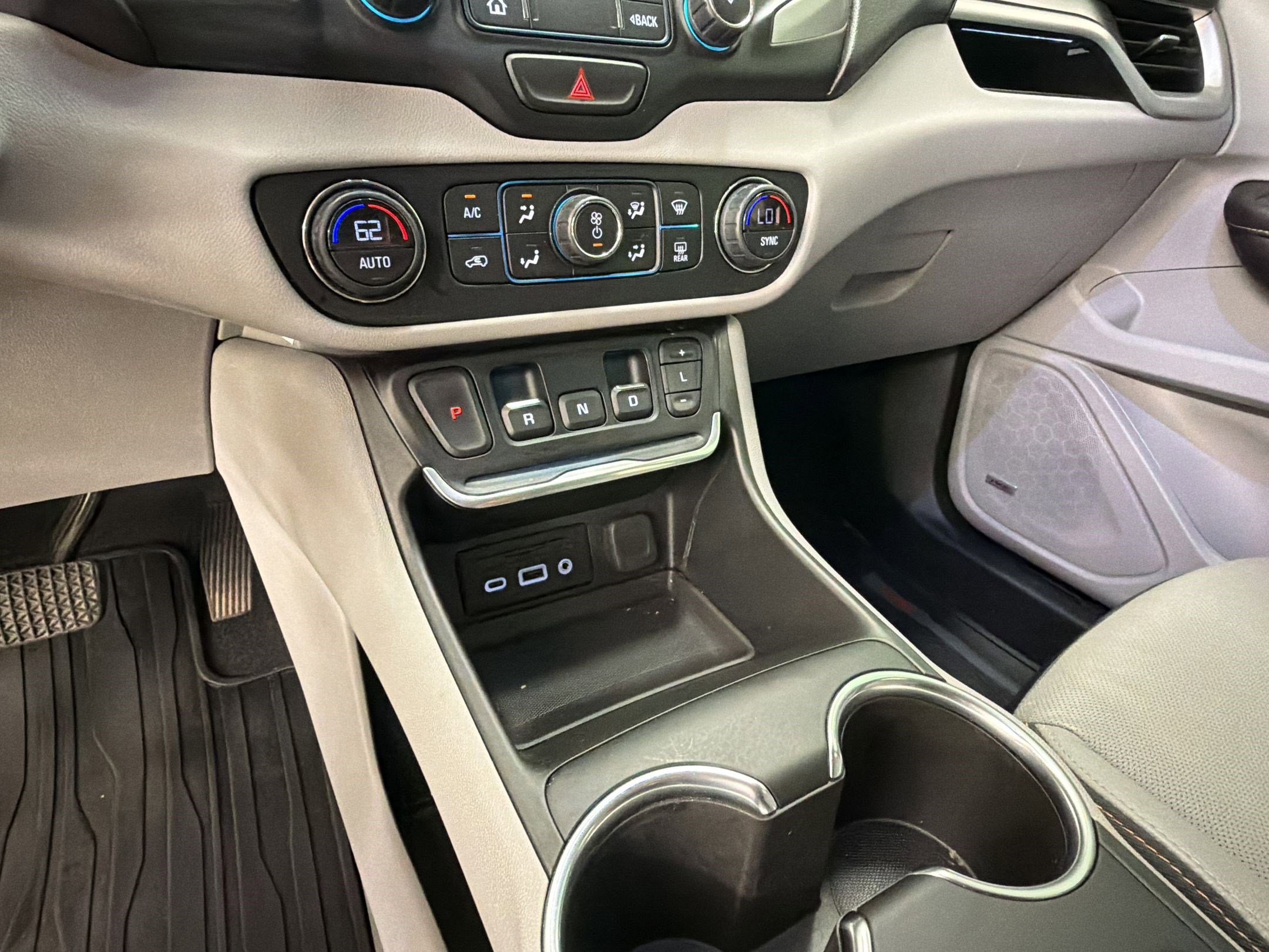 Used 2020 GMC Terrain SLT w/ Preferred Package FWD image 26