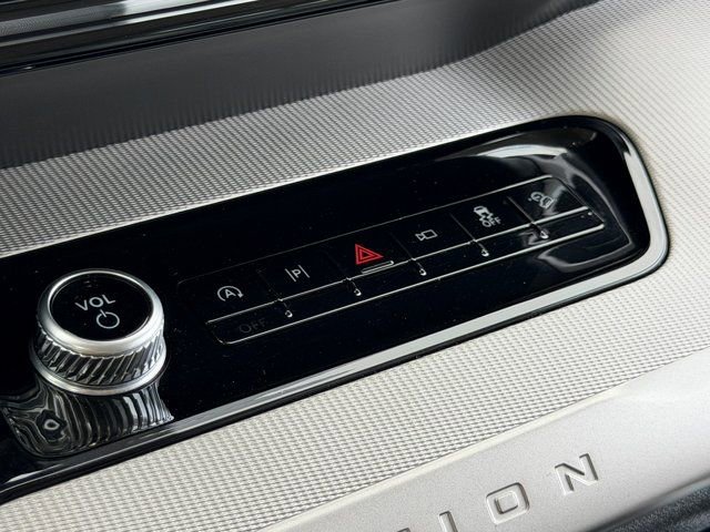 Certified 2025 Ford Expedition Max Active AWD/4WD image 25