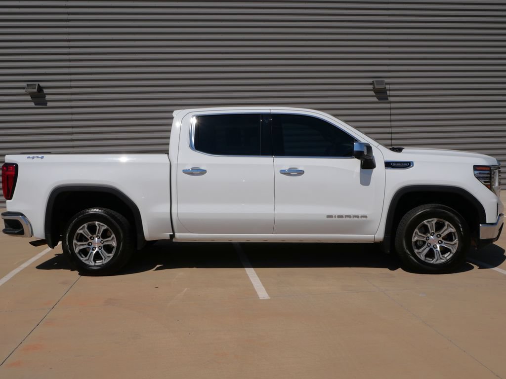 Used 2025 GMC Sierra 1500 SLT AWD/4WD image 2