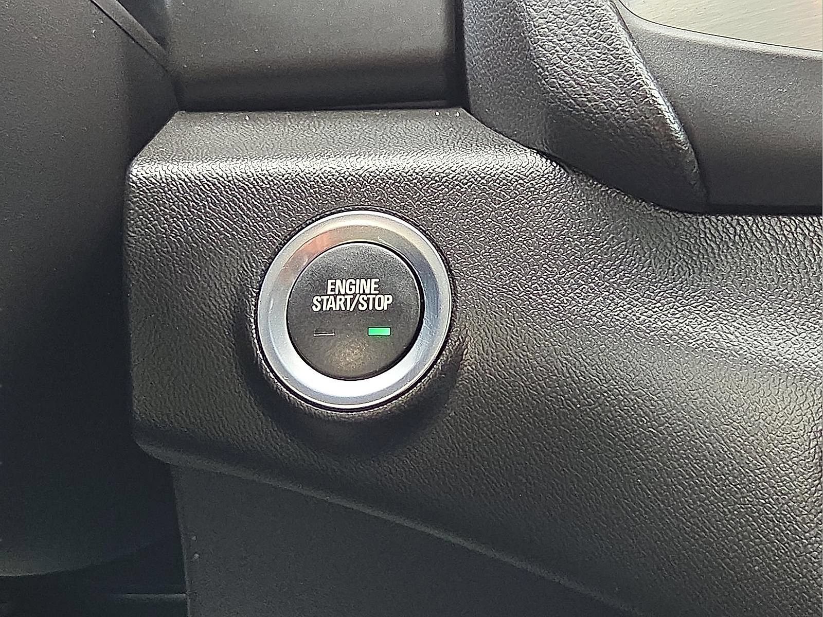 Used 2024 GMC Terrain SLT w/ Tech Package AWD/4WD image 19