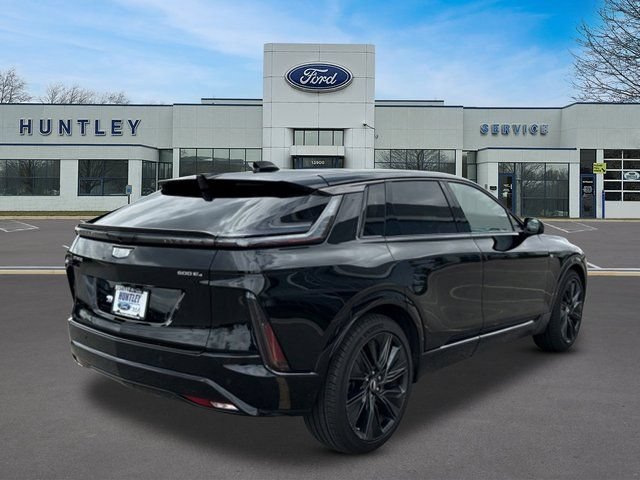 Used 2024 Cadillac Lyriq Sport AWD/4WD image 4