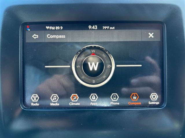 Used 2019 Jeep Cherokee Latitude w/ Popular Appearance Group FWD image 11