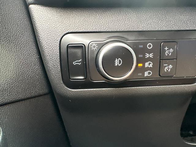 Certified 2025 Ford Escape Platinum AWD/4WD image 25