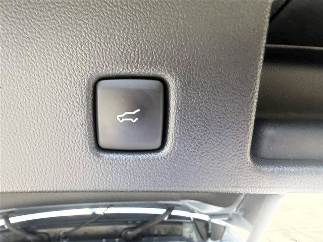 Certified 2024 Ford Escape ST-Line w/ Tech Pack #1 AWD/4WD image 29