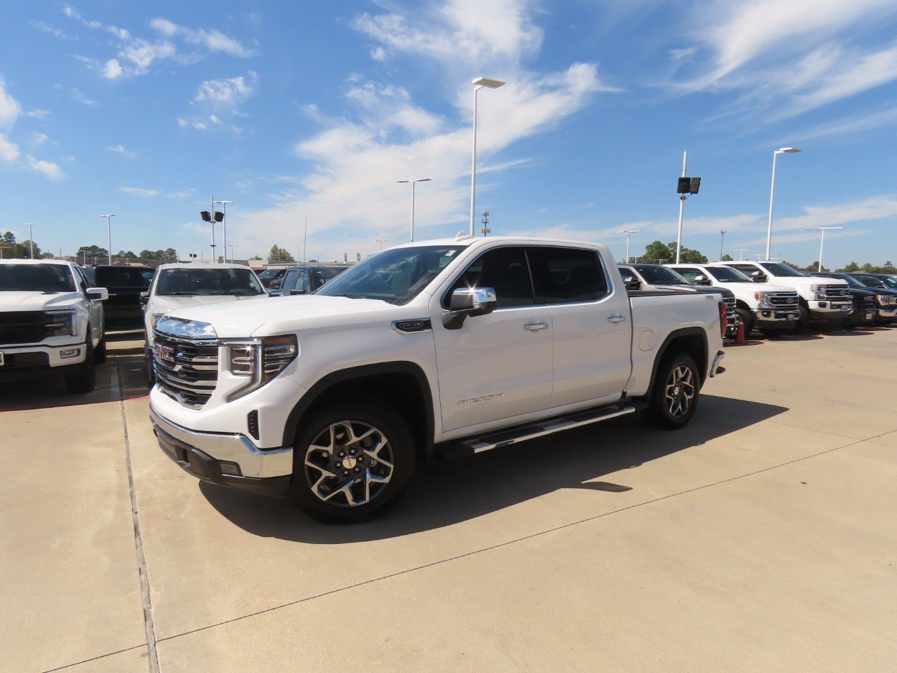 Used 2025 GMC Sierra 1500 SLT w/ SLT Premium Package AWD/4WD image 2