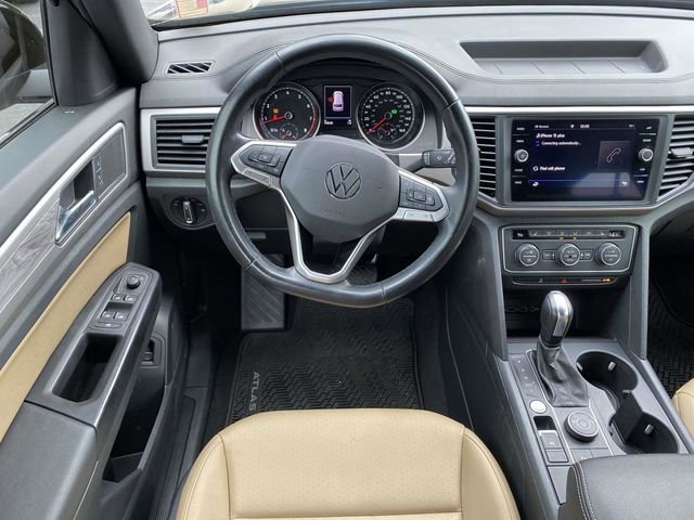 Used 2020 Volkswagen Atlas Cross Sport SE w/ Panoramic Sunroof Package image 15