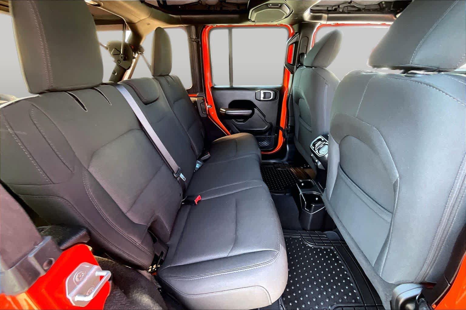 Used 2018 Jeep Wrangler Unlimited Sport AWD/4WD image 18