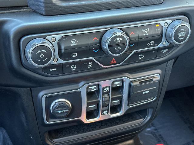 Used 2020 Jeep Wrangler Unlimited Sahara image 19