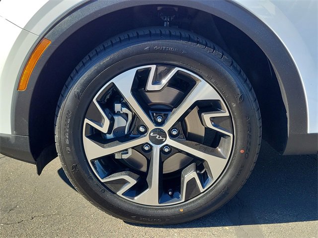 Used 2023 Kia Sportage EX image 24