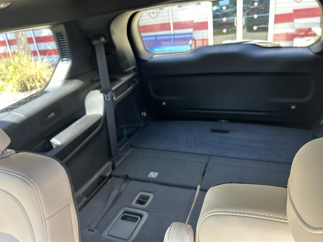 Used 2026 Jeep Grand Cherokee L Limited w/ Luxury Tech Group II RWD image 23