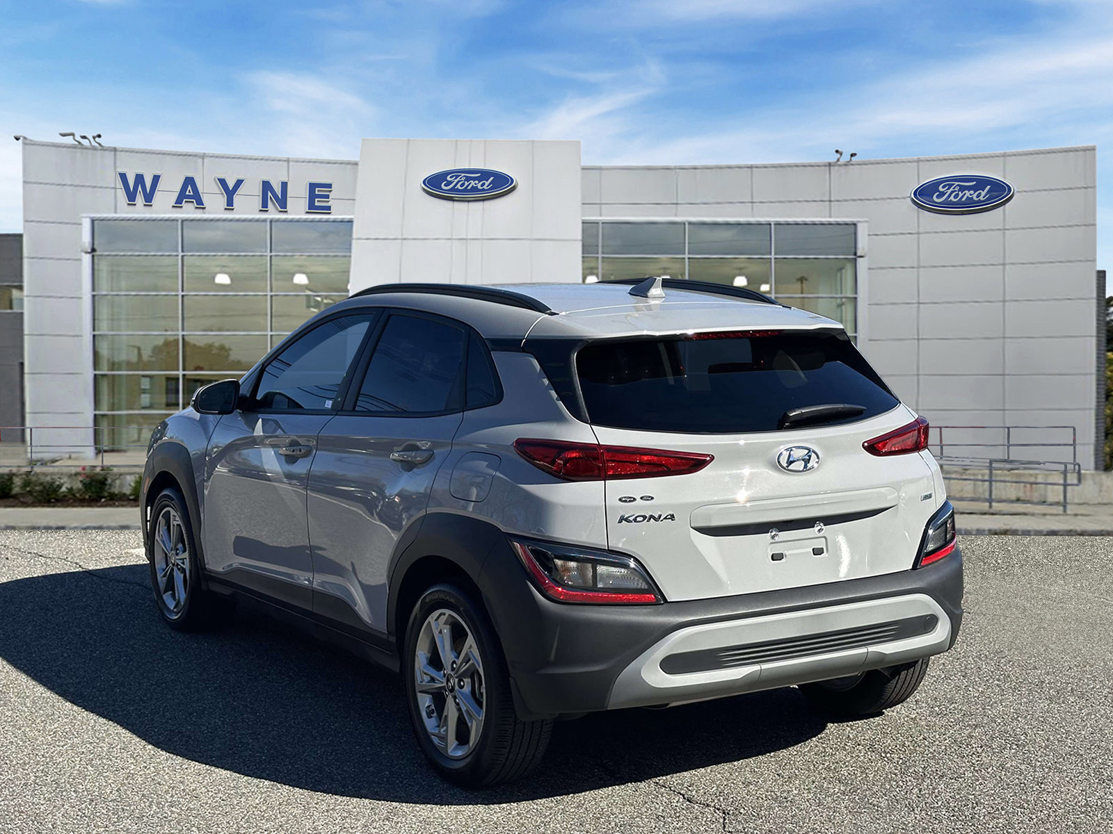 Used 2023 Hyundai Kona SEL image 3