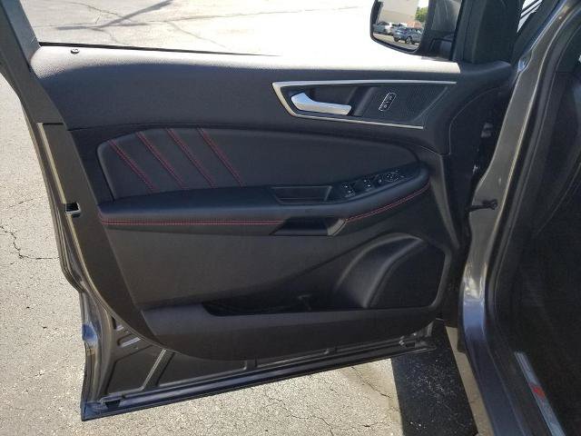 Certified 2024 Ford Edge ST-Line w/ Cargo Accessory Package AWD/4WD image 12