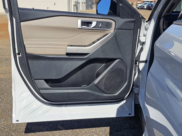 Certified 2023 Ford Explorer XLT w/ Equipment Group 202A image 14
