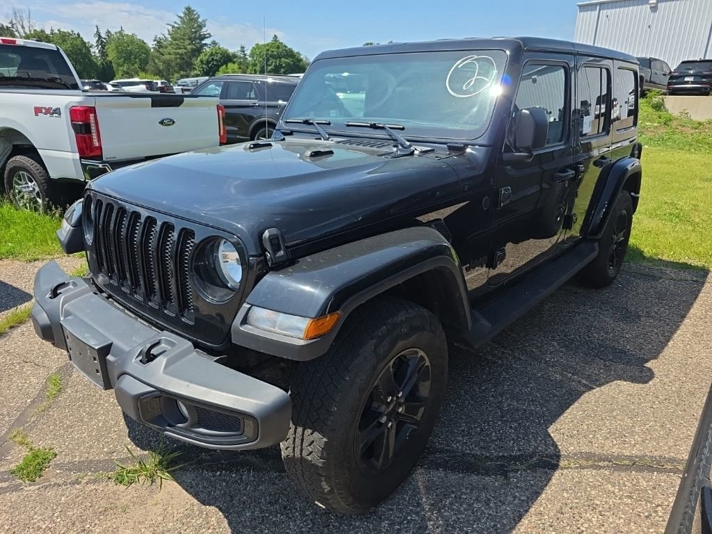 Used 2023 Jeep Wrangler Unlimited Sahara AWD/4WD image 6