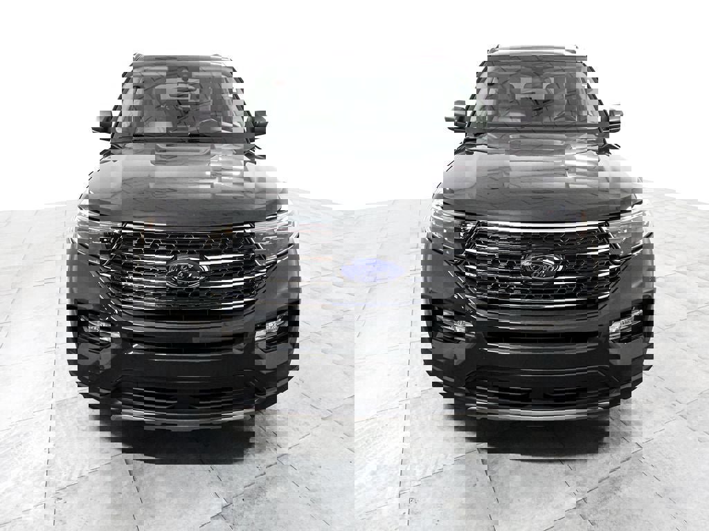 Certified 2023 Ford Explorer XLT w/ Equipment Group 202A image 7