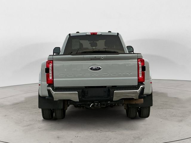 Certified 2025 Ford F450 Lariat w/ FX4 Off-Road Package image 4