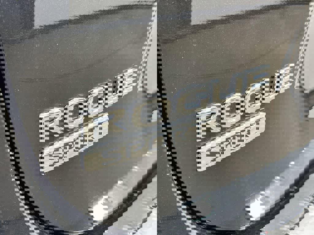 Used 2022 Nissan Rogue Sport SL image 7