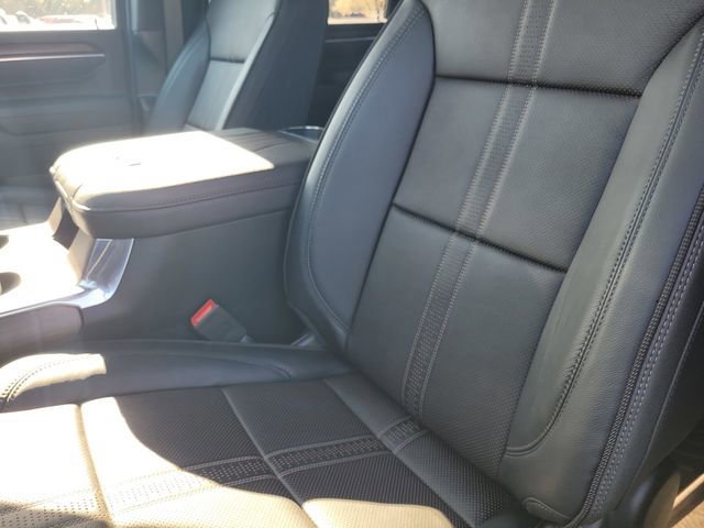 Used 2025 Chevrolet Silverado 2500 High Country w/ High Country Premium Package image 11