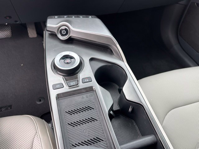 Used 2024 Kia EV6 Wind w/ Wind Technology Package AWD/4WD image 19