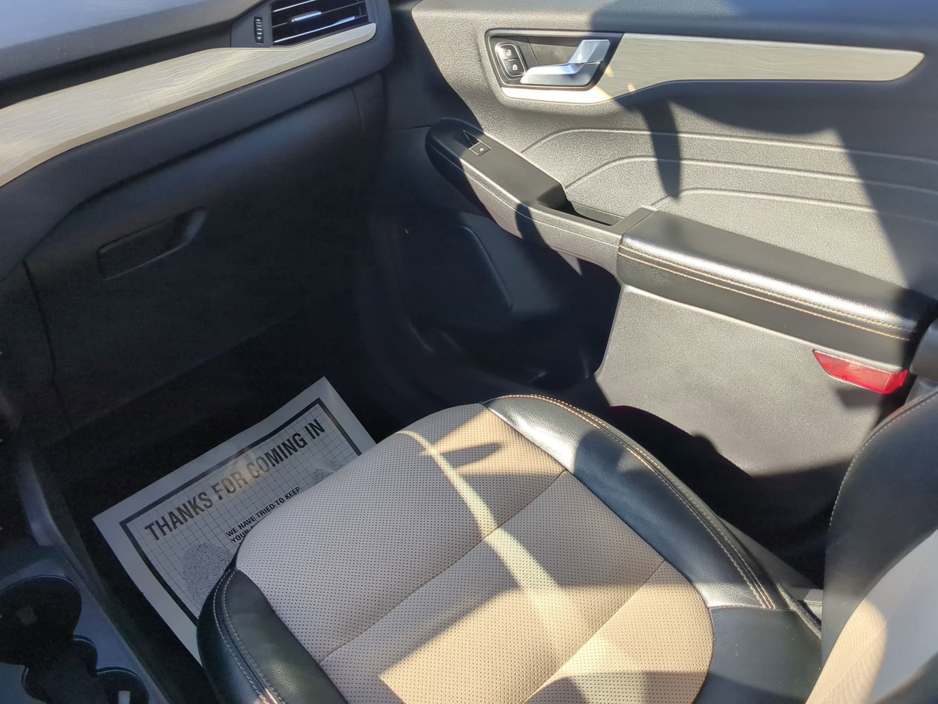 Certified 2022 Ford Escape Titanium w/ Titanium Elite Package image 46