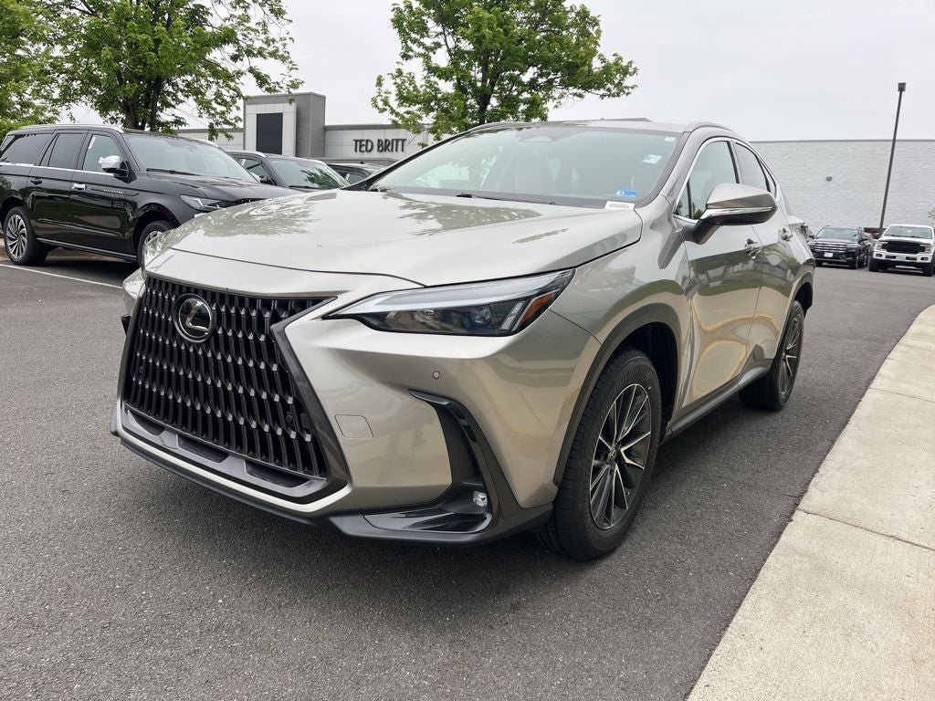 Used 2022 Lexus NX 350 AWD image 3